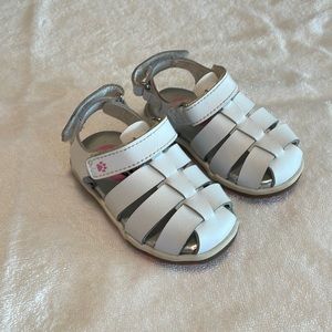 Hush Puppies Unisex-Child Sandy Sandal, like new, size 5